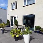 B&B Luxury Villa, Free Parking, Close To The Center
